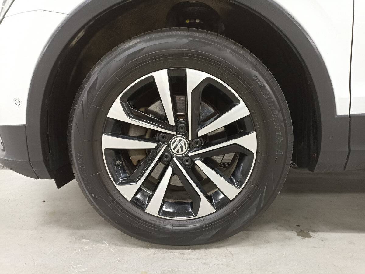 Volkswagen Tiguan, 2019 Фото №18