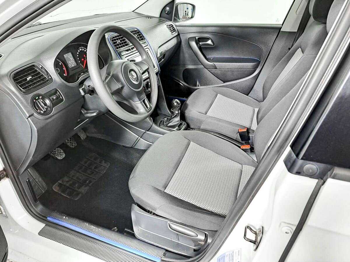 Volkswagen Polo, 2014 Фото №11