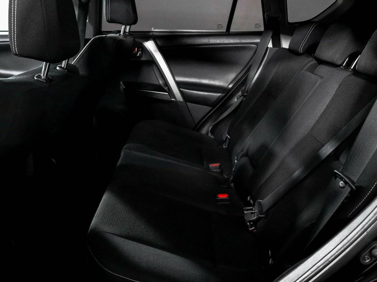 Toyota RAV4, 2017 Фото №10