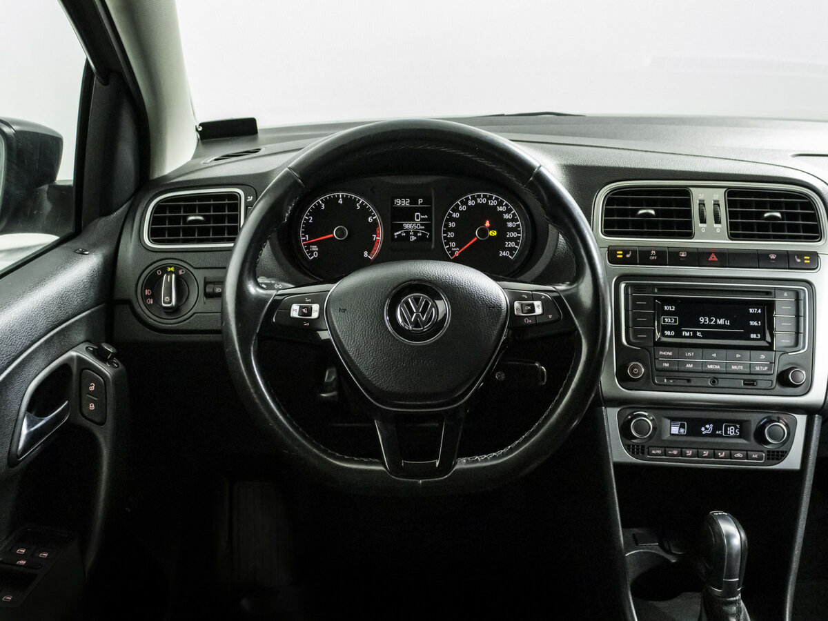 Volkswagen Polo V Рестайлинг, 2018 Фото №9