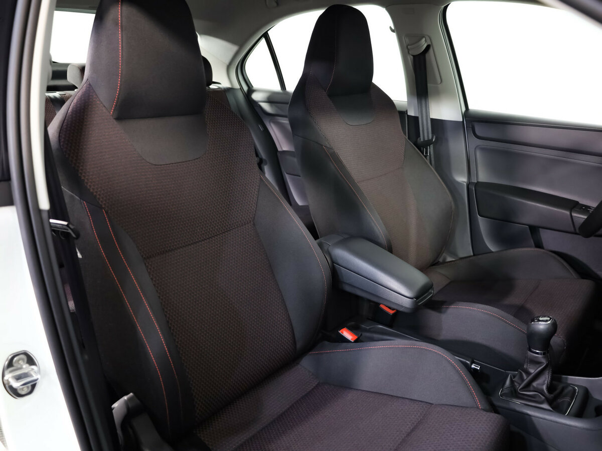 Skoda Rapid I, 2015 Фото №14