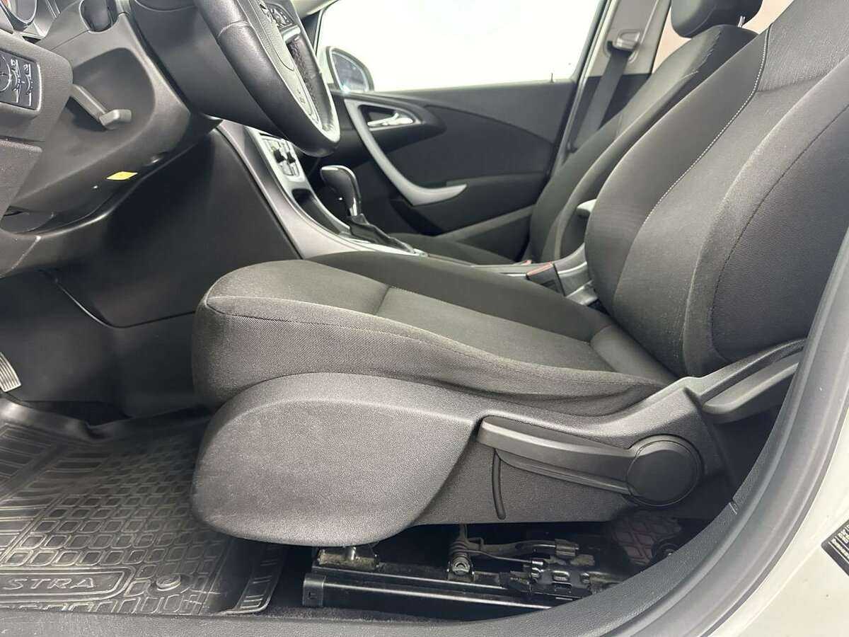 Opel Astra, 2013 Фото №7