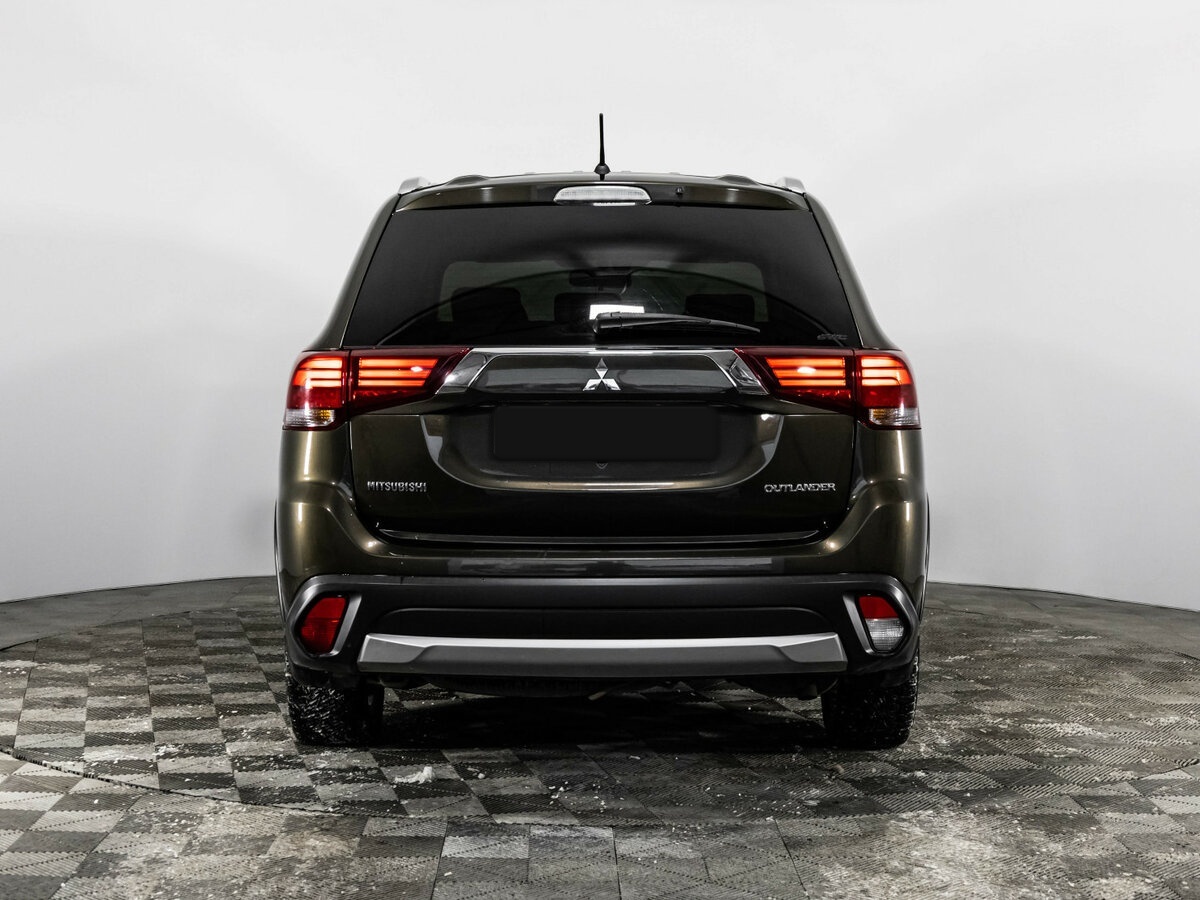 Mitsubishi Outlander III Рестайлинг 2, 2015 Фото №5