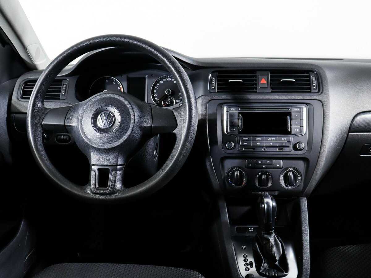 Volkswagen Jetta, 2013 Фото №9