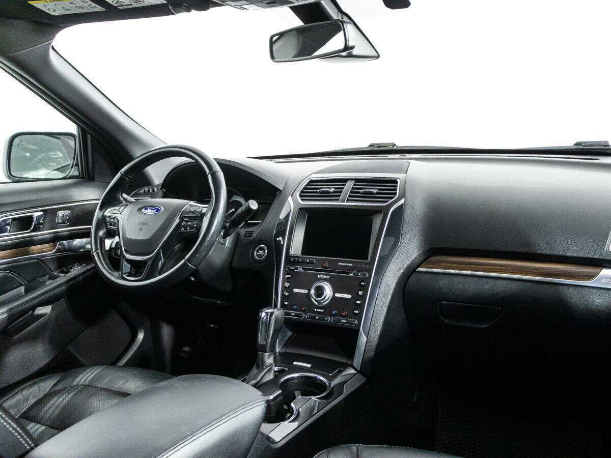 Ford Explorer, 2017 Фото №9