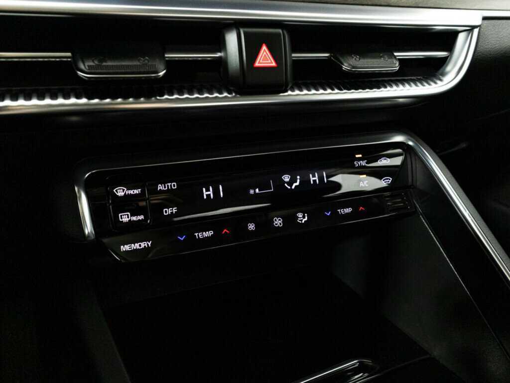 Kia K5, 2020 Фото №17