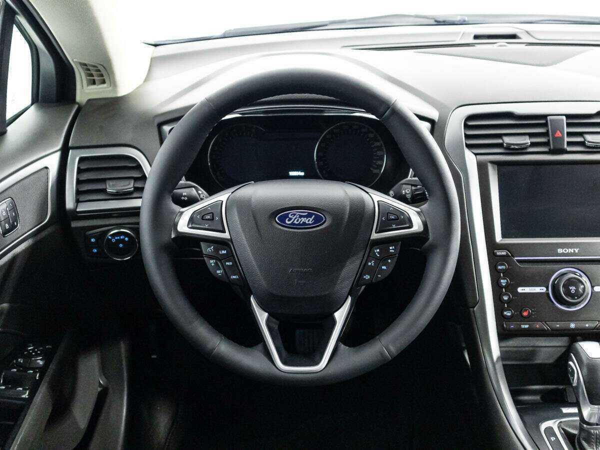 Ford Mondeo, 2017 Фото №20