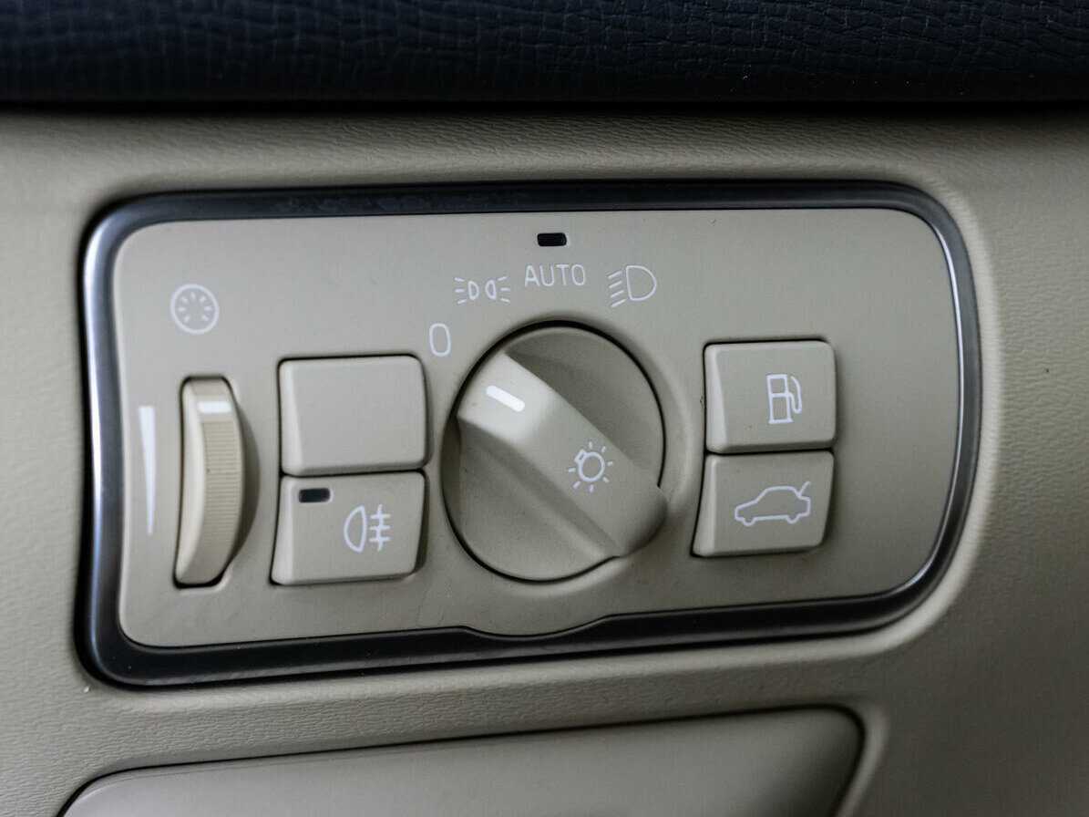 Volvo XC60, 2016 Фото №13