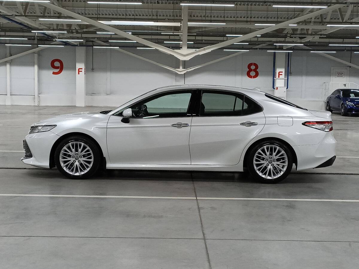 Toyota Camry, 2019 Фото №8