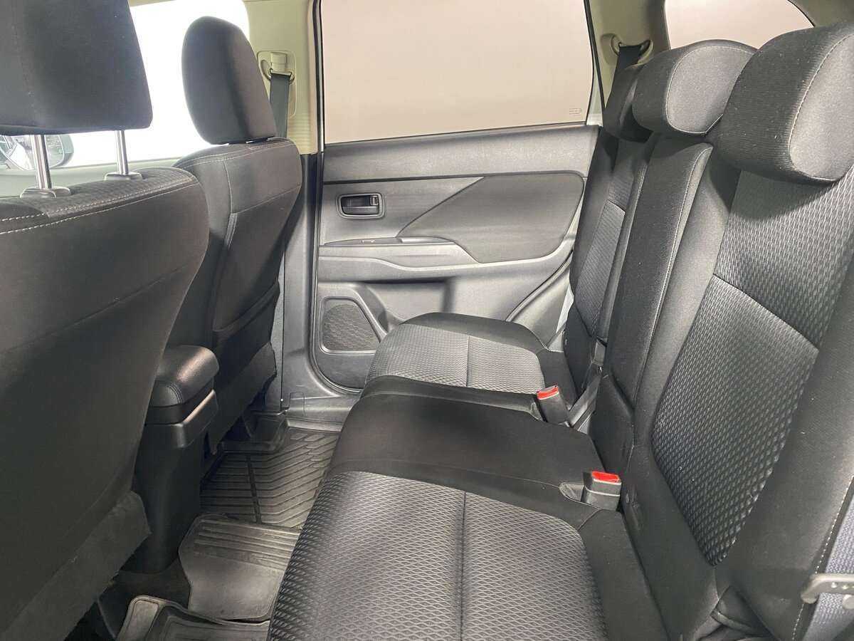Mitsubishi Outlander, 2017 Фото №10