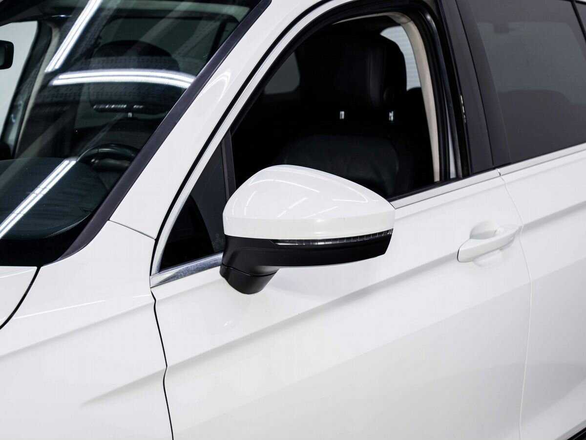 Volkswagen Tiguan, 2018 Фото №7
