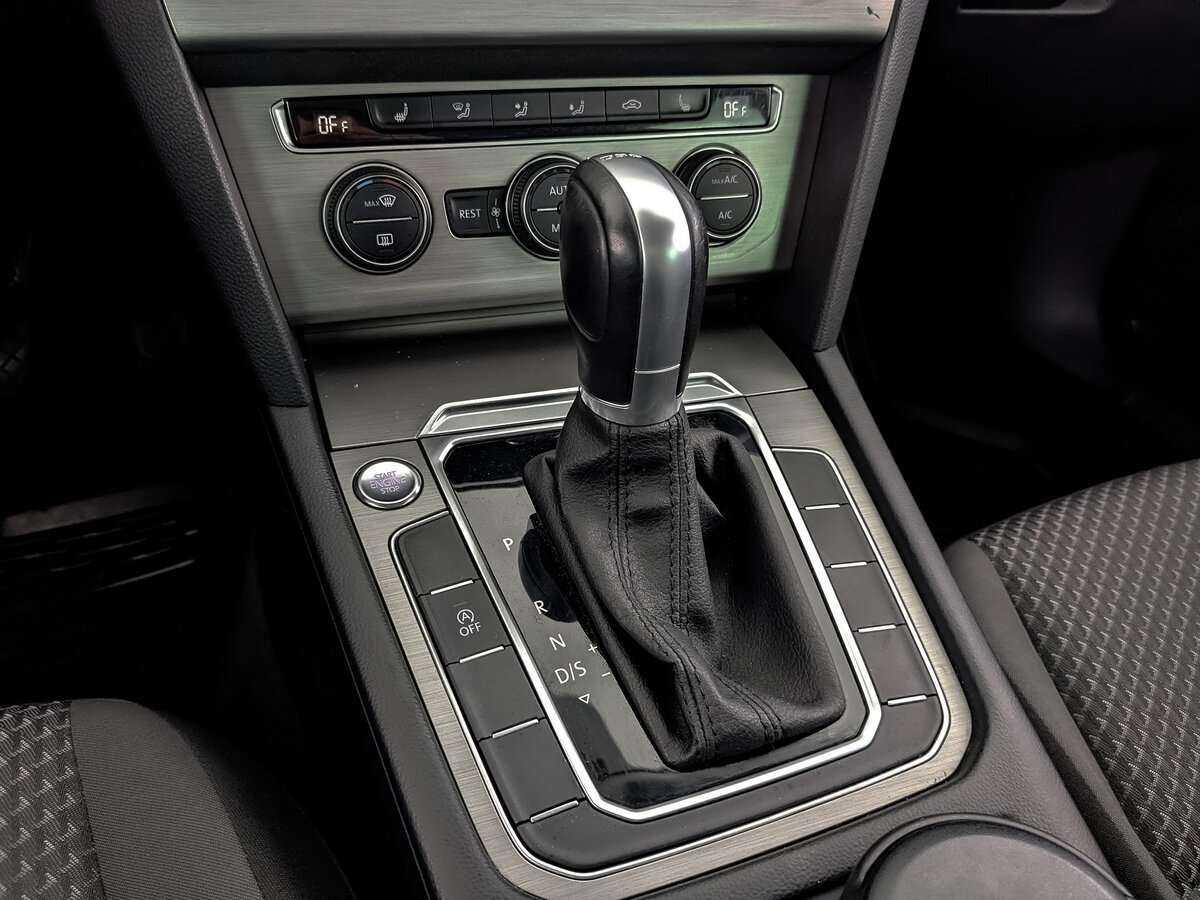 Volkswagen Passat, 2016 Фото №21