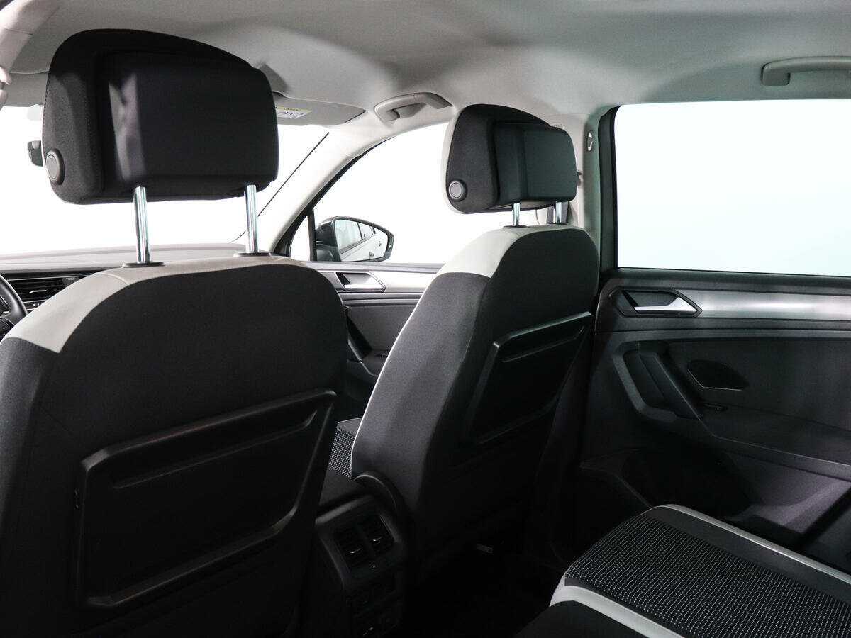 Volkswagen Tiguan, 2020 Фото №12