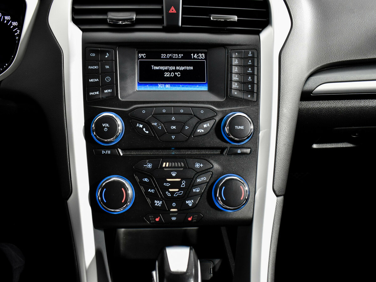 Ford Mondeo V, 2017 Фото №16