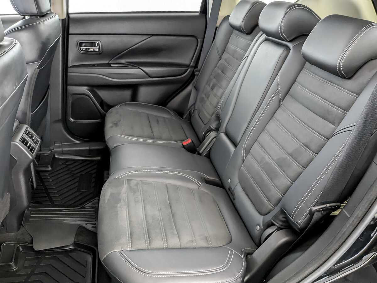 Mitsubishi Outlander, 2021 Фото №12
