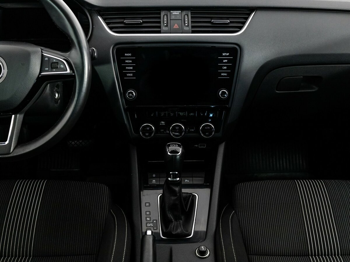 Skoda Octavia III (A7) Рестайлинг, 2019 Фото №10