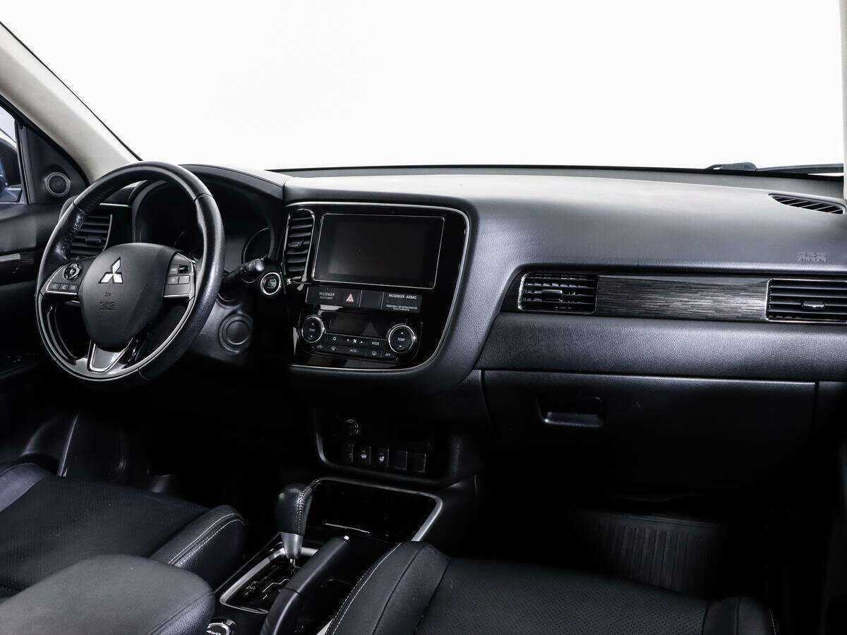 Mitsubishi Outlander, 2018 Фото №7