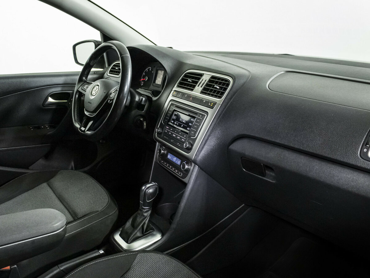 Volkswagen Polo V Рестайлинг, 2018 Фото №7