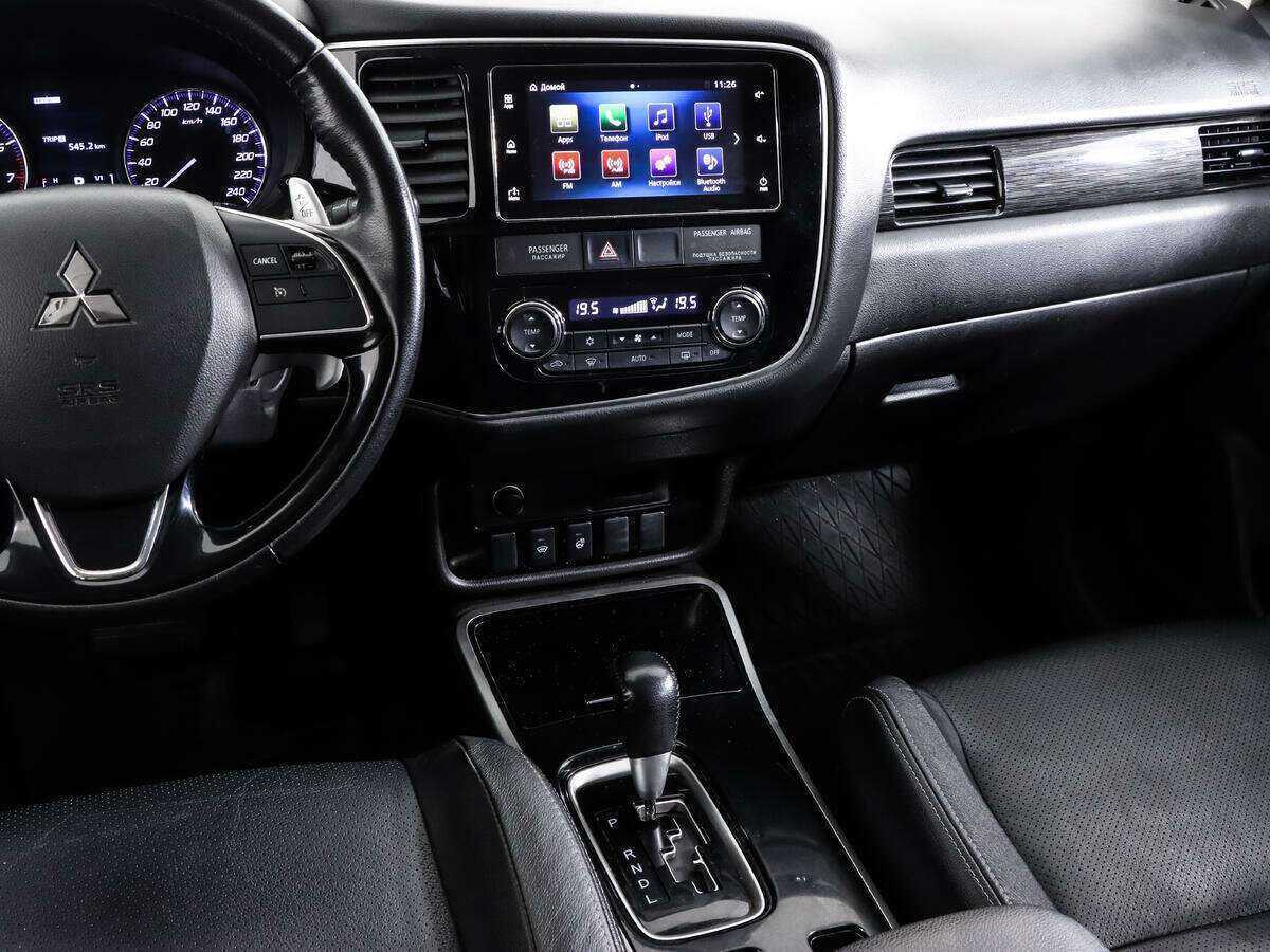 Mitsubishi Outlander, 2018 Фото №13
