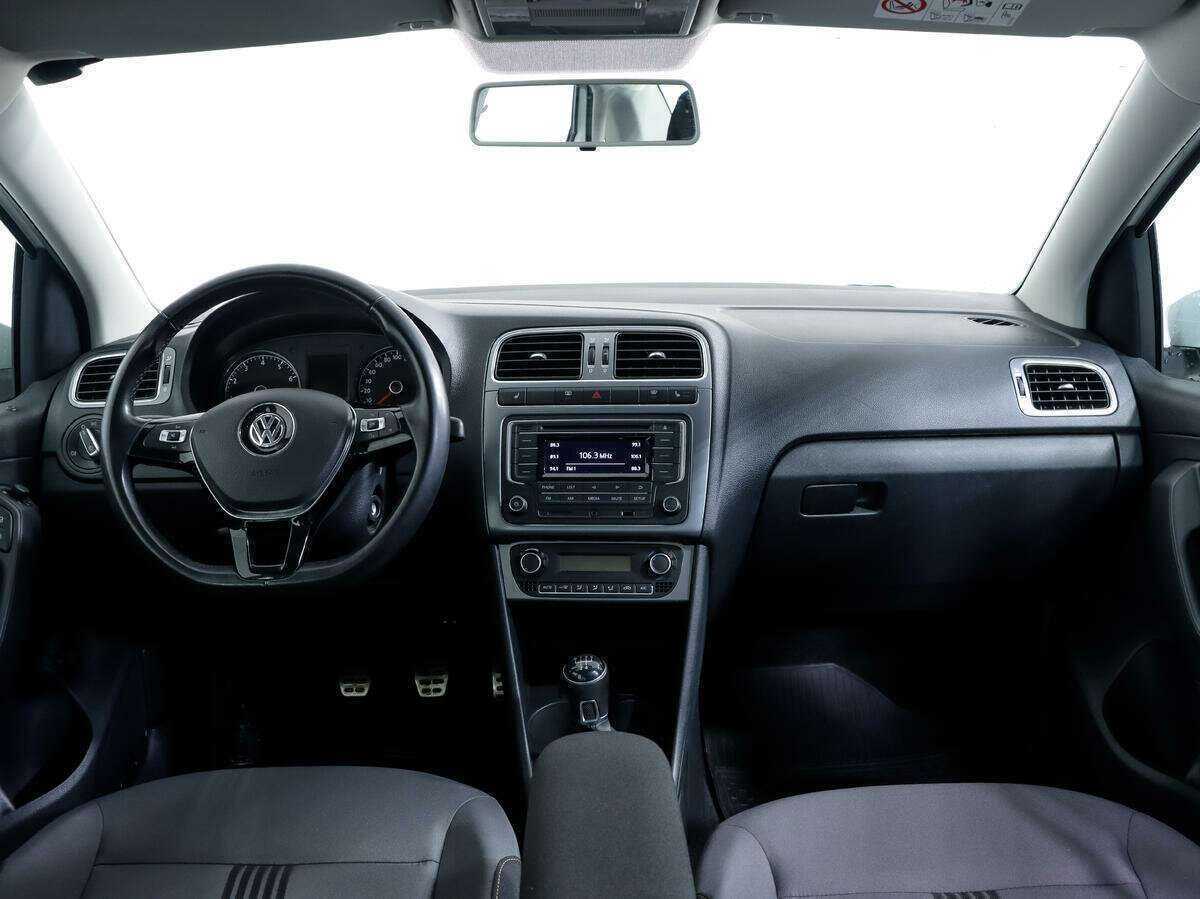 Volkswagen Polo, 2016 Фото №10