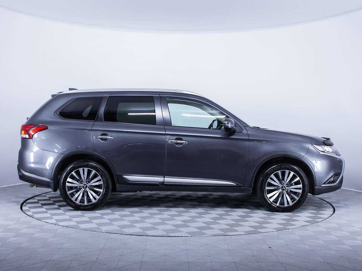 Mitsubishi Outlander, 2021 Фото №7