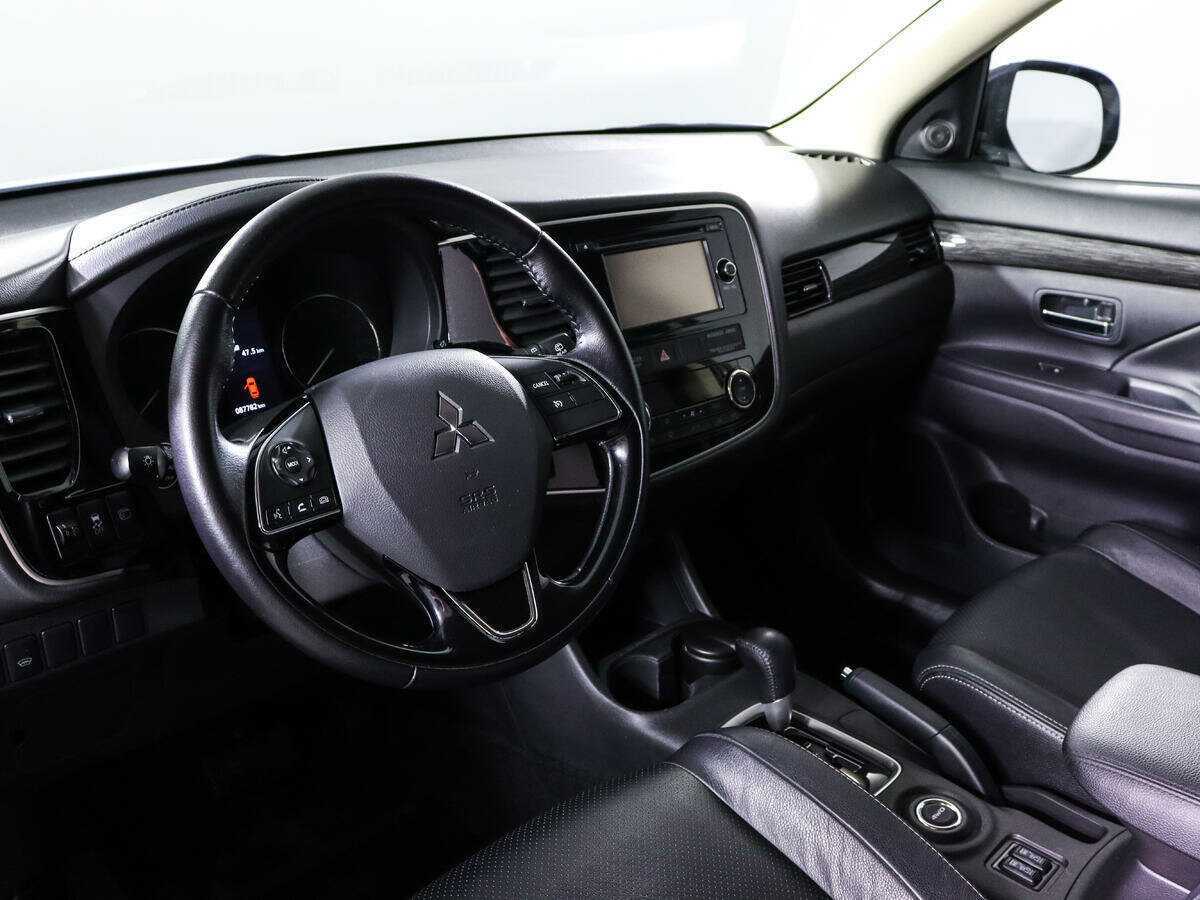 Mitsubishi Outlander, 2016 Фото №13
