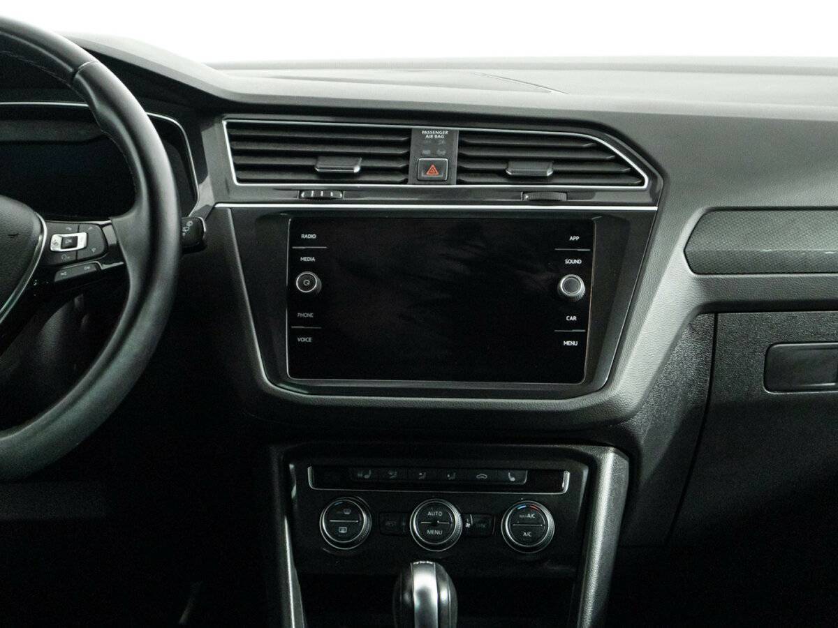 Volkswagen Tiguan, 2018 Фото №14