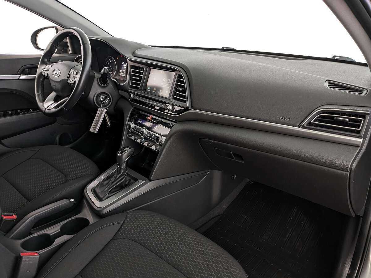 Hyundai Elantra, 2019 Фото №9