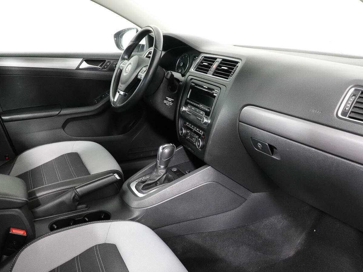 Volkswagen Jetta, 2012 Фото №9