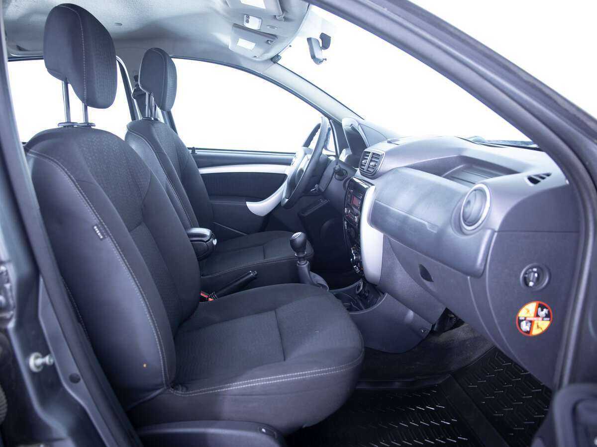 Nissan Terrano, 2015 Фото №10