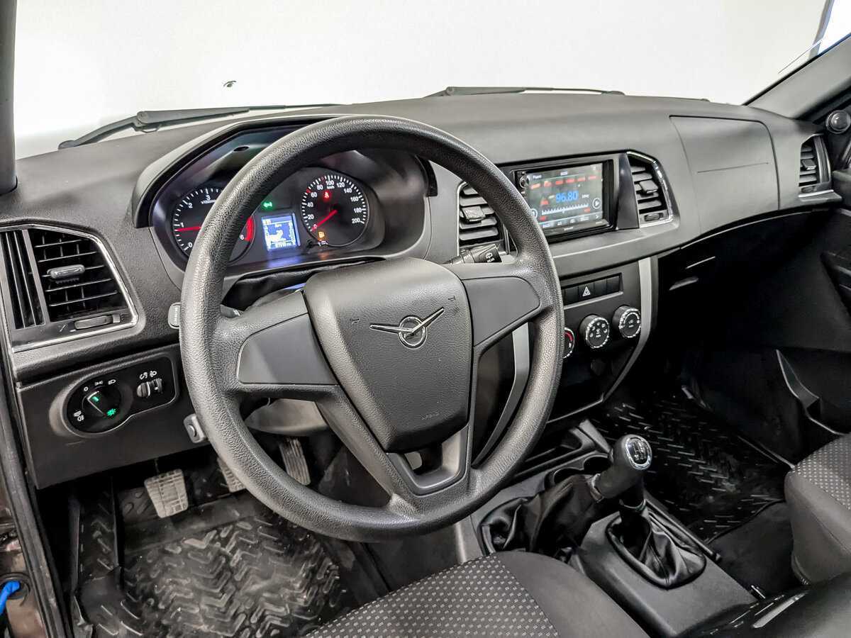 УАЗ Patriot, 2018 Фото №16