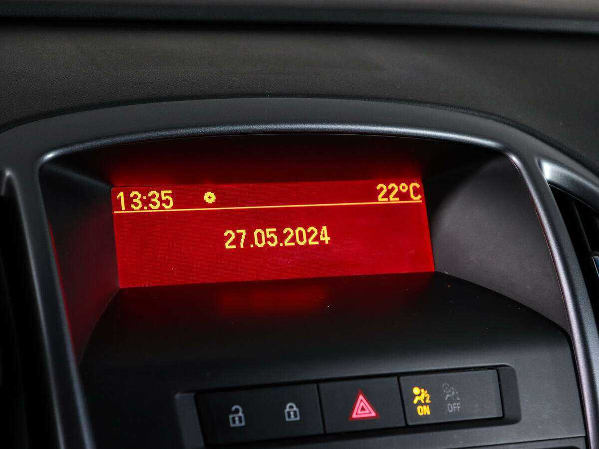 Opel Astra, 2014 Фото №16