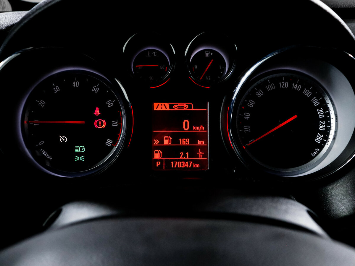 Opel Astra J Рестайлинг, 2013 Фото №9