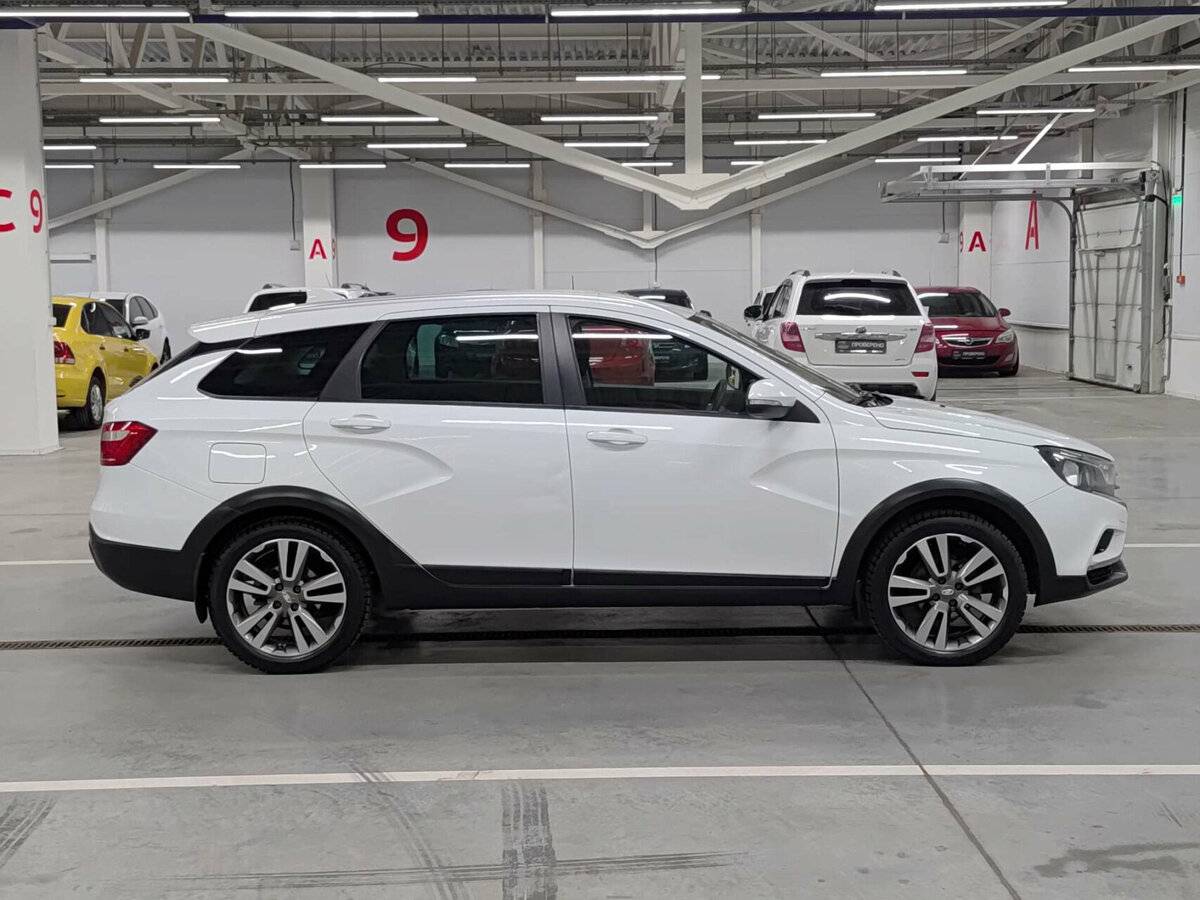 Lada (ВАЗ) Vesta SW I, 2018 Фото №4