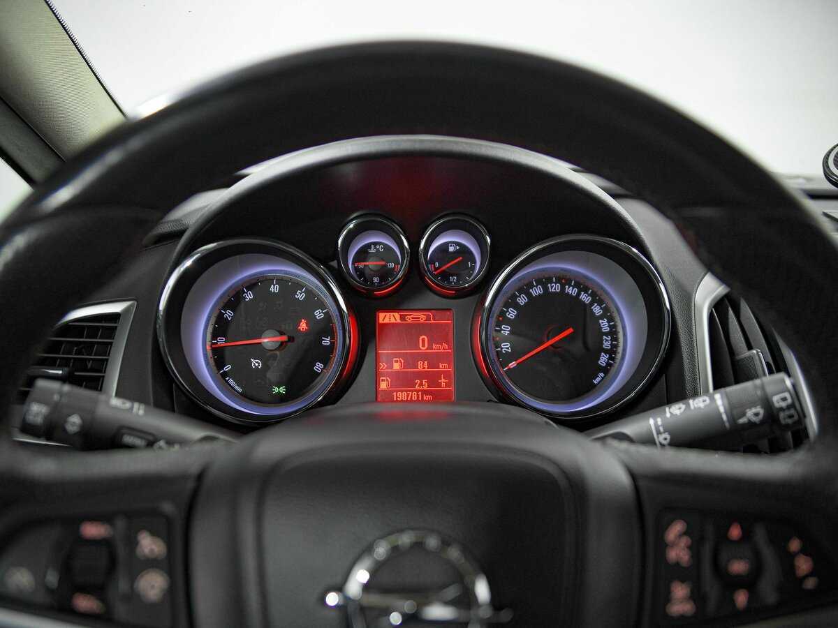 Opel Astra GTC, 2012 Фото №7