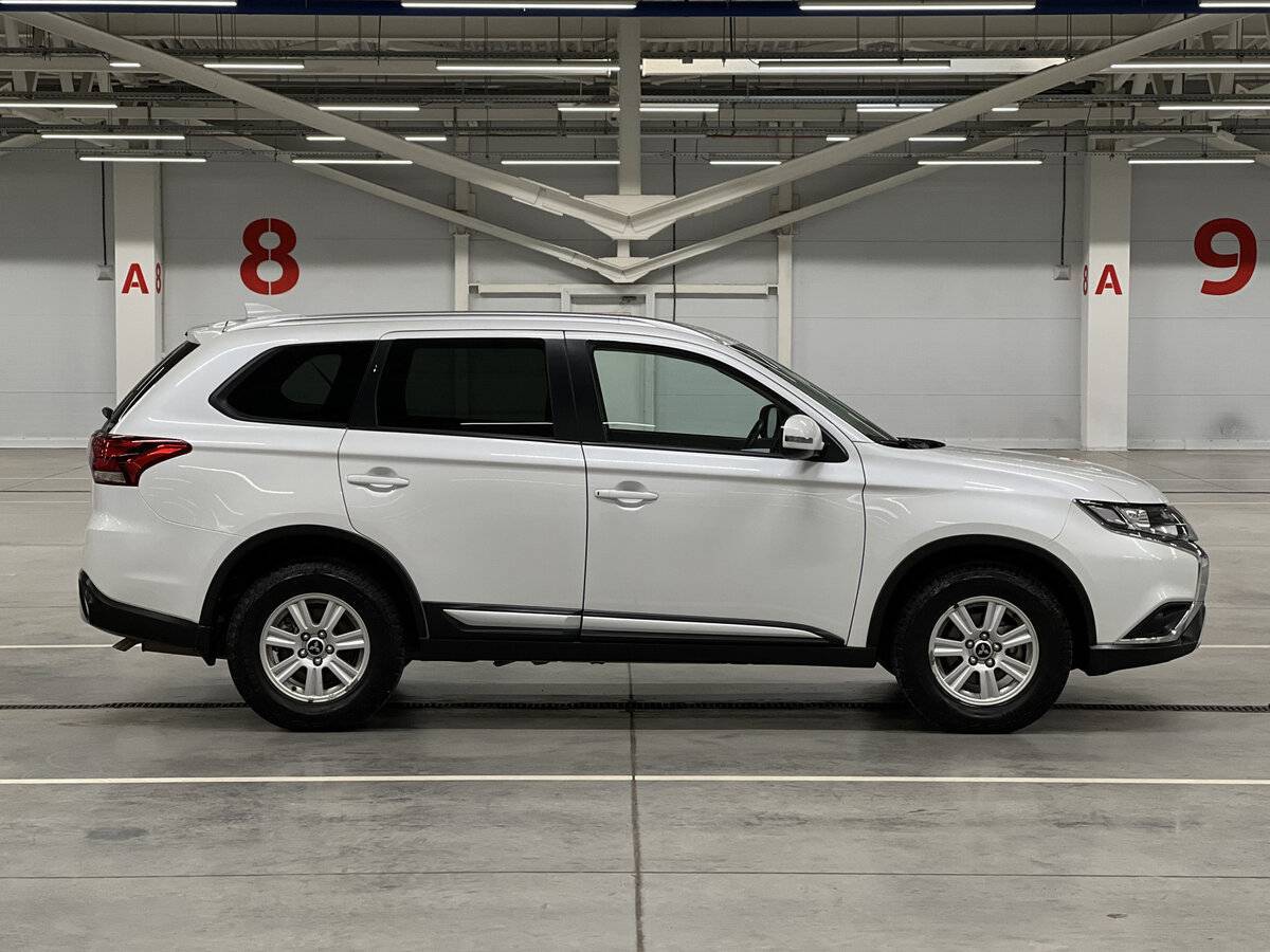 Mitsubishi Outlander, 2021 Фото №4