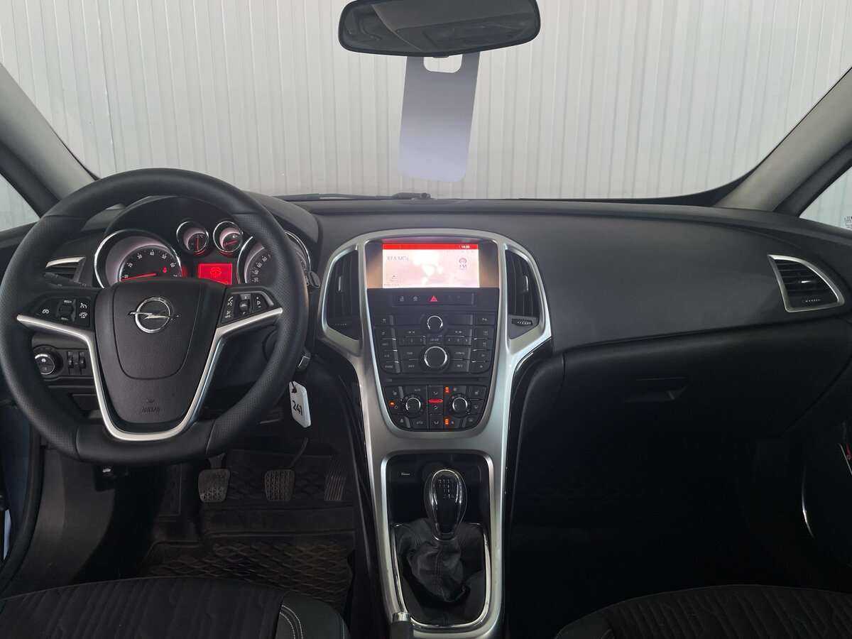 Opel Astra GTC, 2014 Фото №9