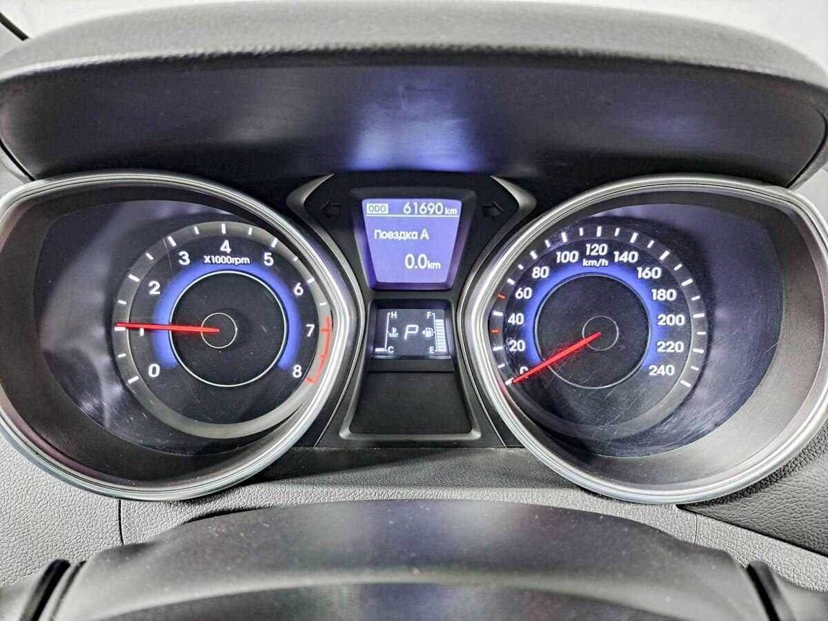 Hyundai Elantra, 2013 Фото №11