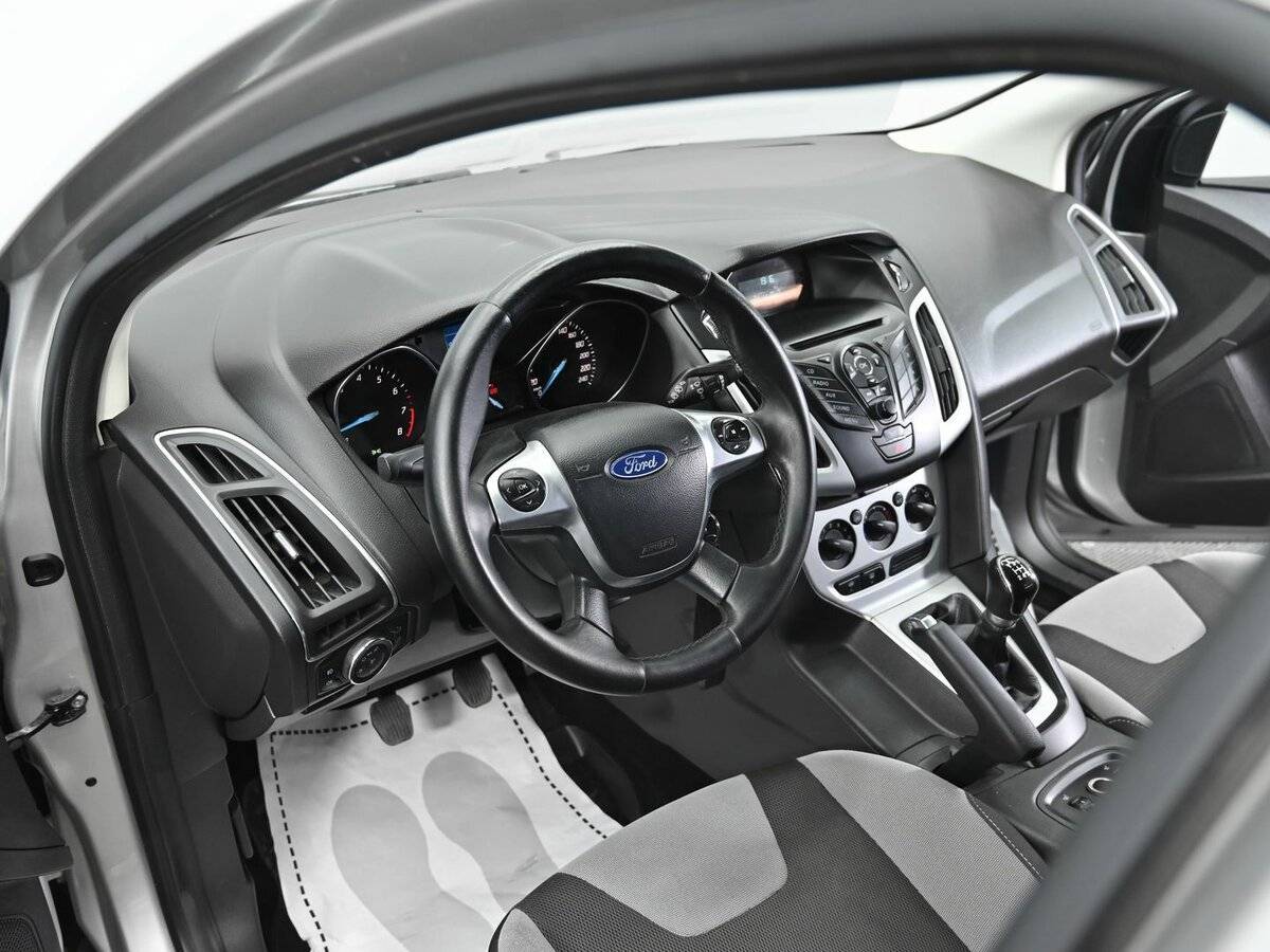 Ford Focus, 2014 Фото №7