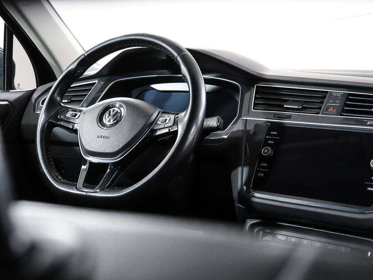 Volkswagen Tiguan, 2017 Фото №14