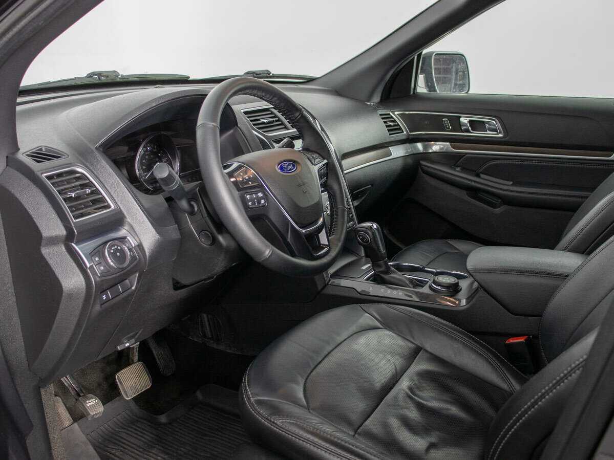 Ford Explorer, 2018 Фото №10