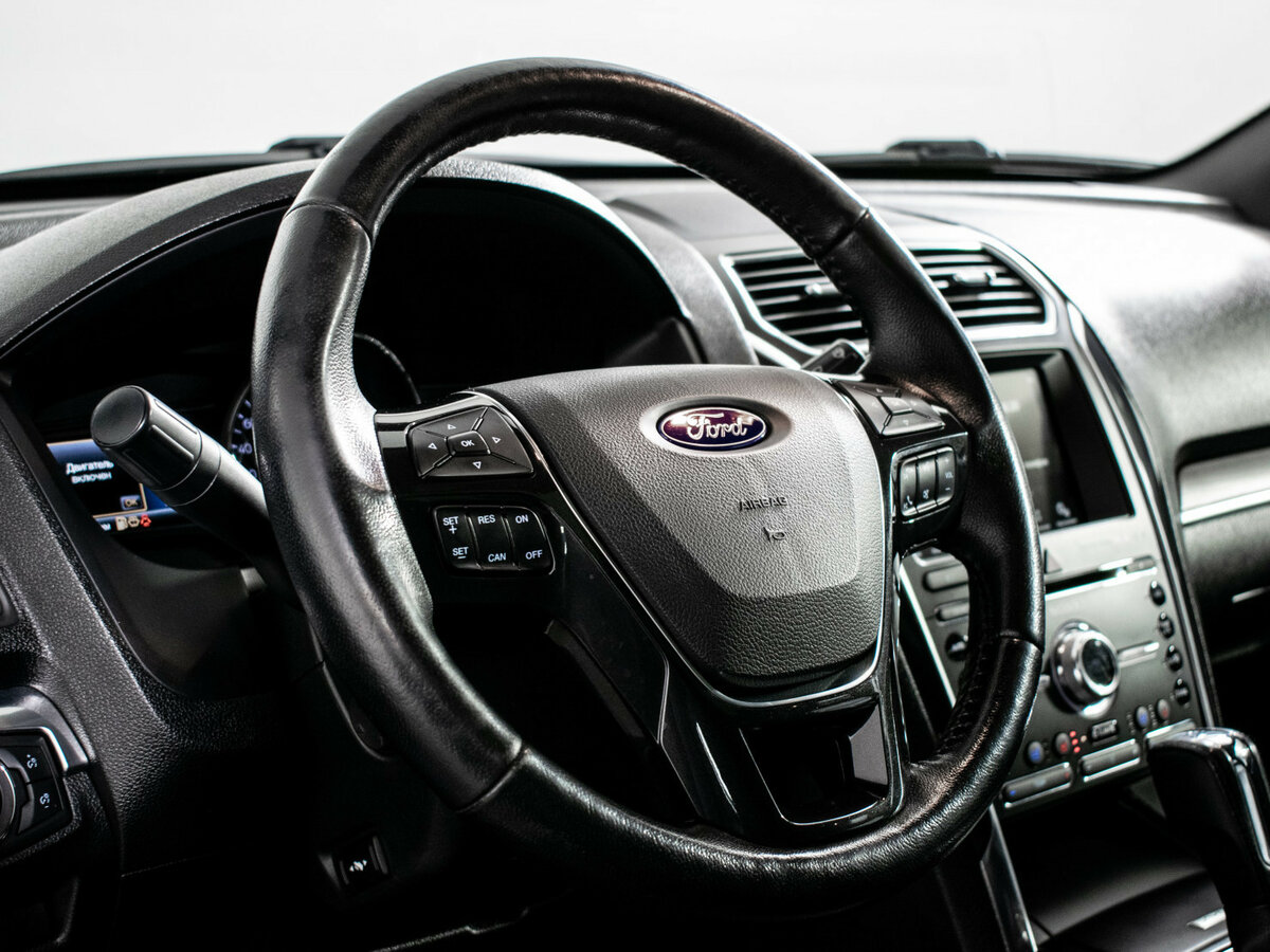 Ford Explorer V Рестайлинг, 2017 Фото №16