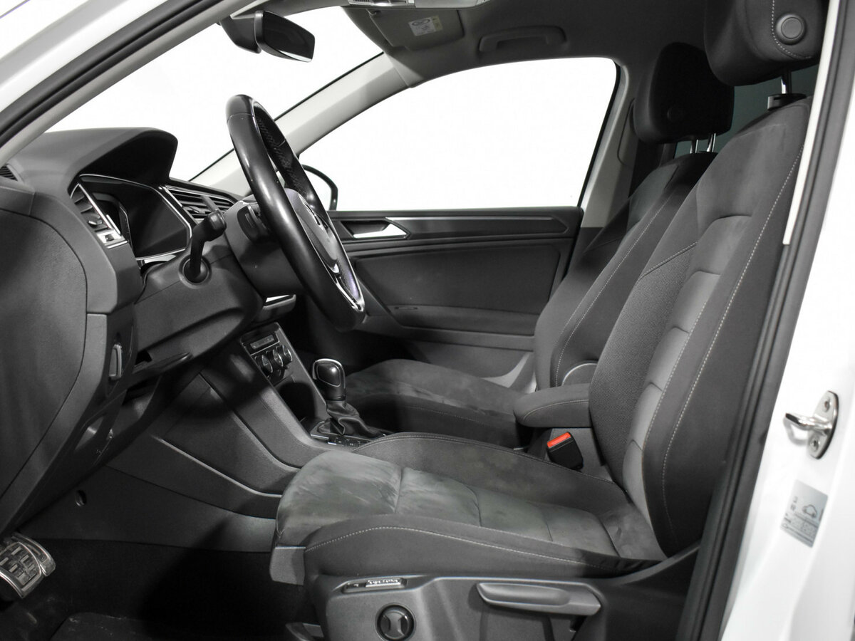 Volkswagen Tiguan II, 2020 Фото №10