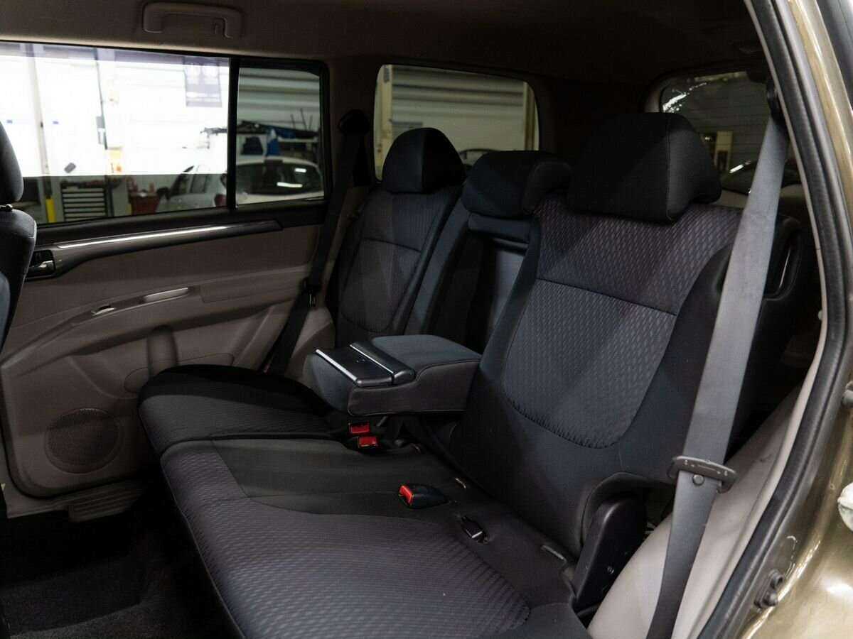 Mitsubishi Pajero Sport, 2014 Фото №7