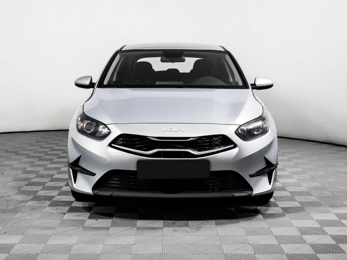 Kia Ceed III Рестайлинг, 2022 Фото №2