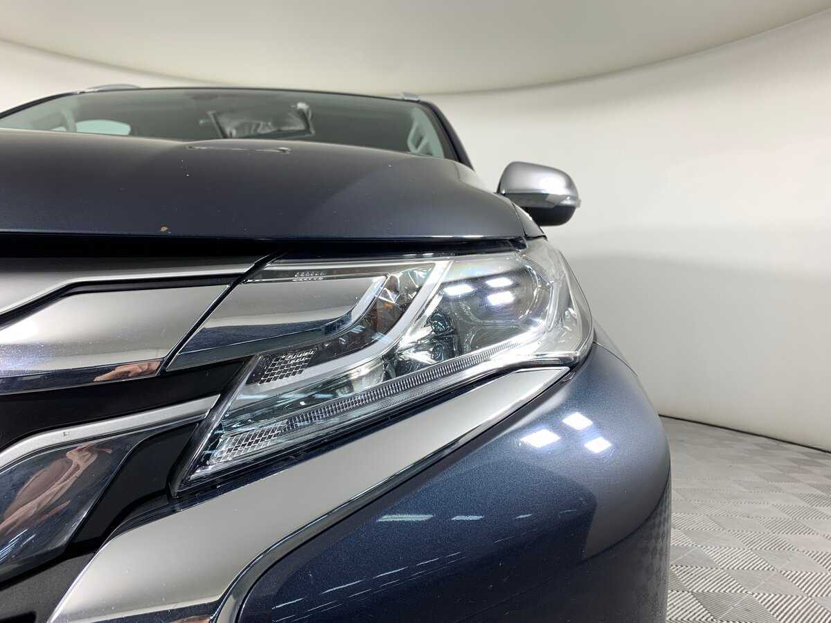 Mitsubishi Pajero Sport, 2018 Фото №10