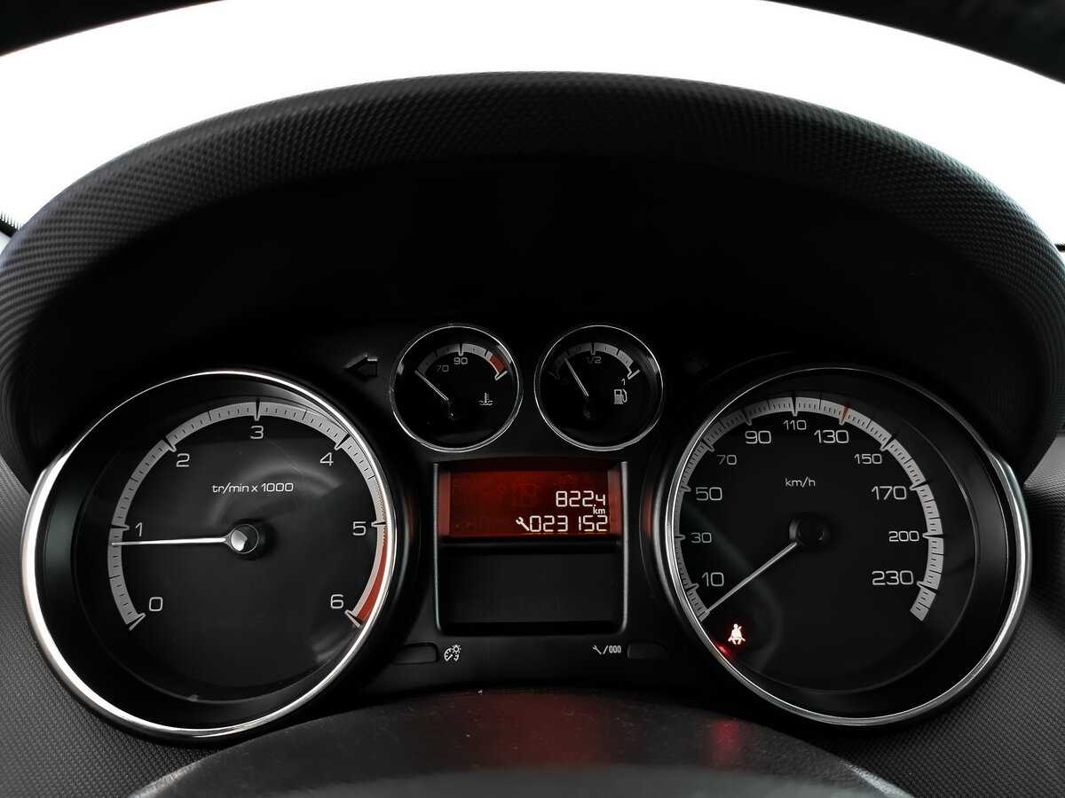 Peugeot 408, 2020 Фото №12