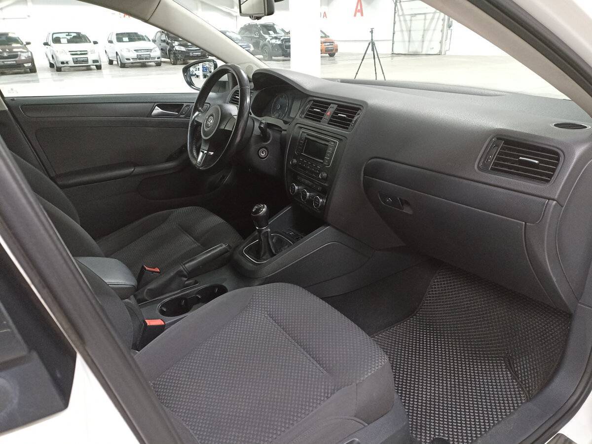 Volkswagen Jetta, 2014 Фото №11