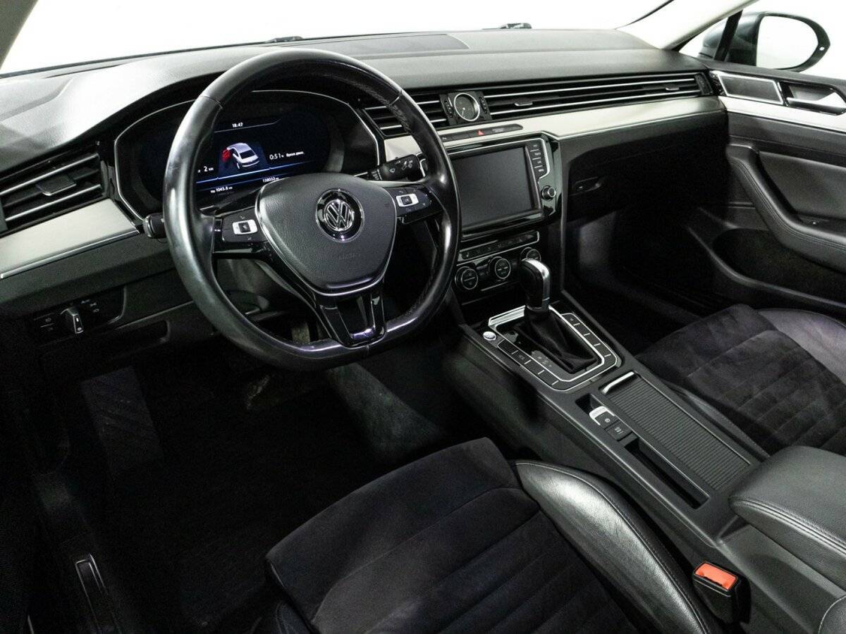 Volkswagen Passat, 2017 Фото №11