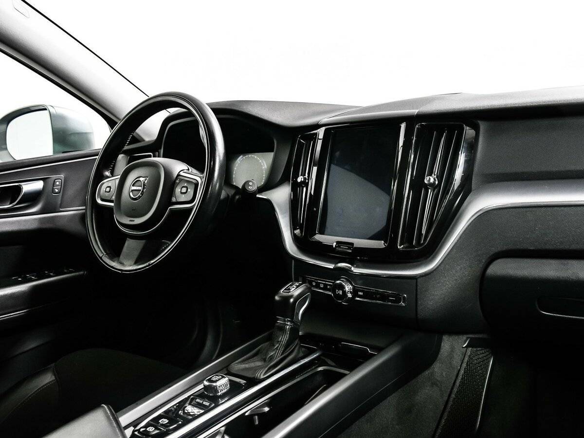 Volvo XC60, 2018 Фото №9